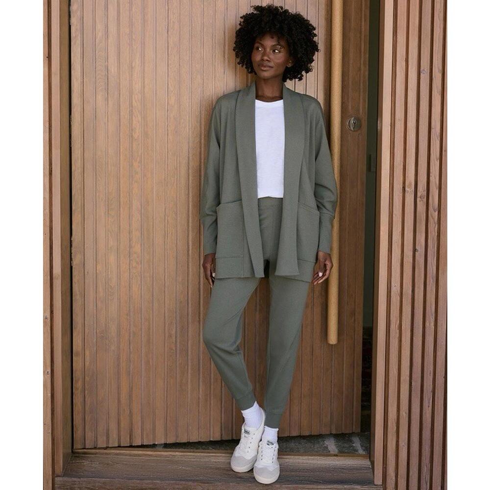 Pact Classic Airplane Set Cardigan + Jogger Castor Green W9ML $168 MSRP L - Picture 9 of 9